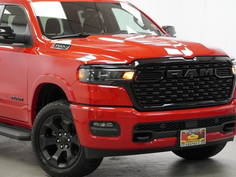 Used 2025 RAM 1500 Big Horn AWD/4WD image 3