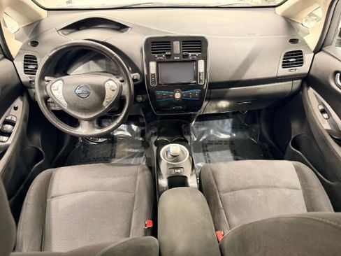Used 2016 Nissan Leaf SV FWD image 27