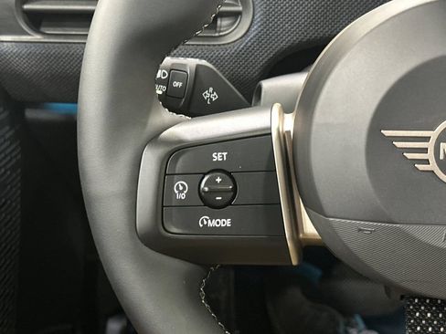 Used 2025 MINI Cooper S FWD image 28