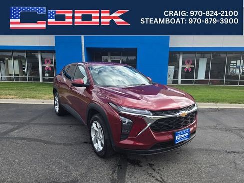 Used 2024 Chevrolet Trax LS w/ LS Convenience Package FWD image 1