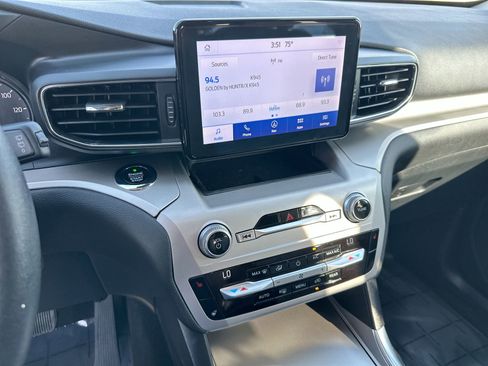 Used 2021 Ford Explorer XLT w/ Equipment Group 202A image 16