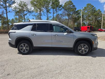 Used 2024 Chevrolet Traverse LT