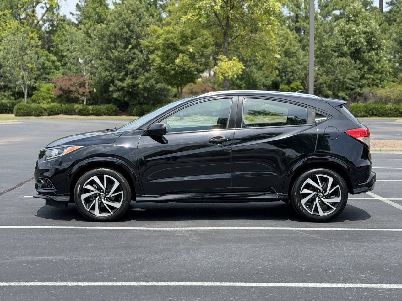 Used 2020 Honda HR-V Sport image 4
