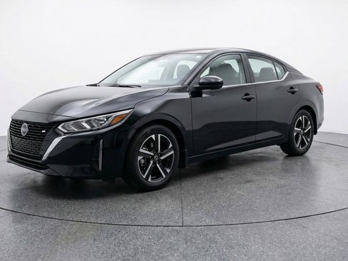 Used 2025 Nissan Sentra SV FWD image 3