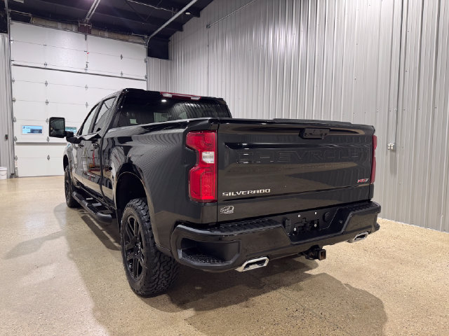 Used 2025 Chevrolet Silverado 1500 RST w/ Z71 Off-Road Package AWD/4WD image 5