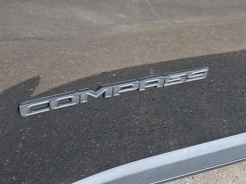 Certified 2022 Jeep Compass Latitude FWD image 29