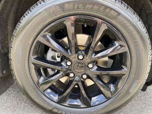 Certified 2018 Dodge Durango R/T w/ Trailer Tow Group IV AWD/4WD image 19