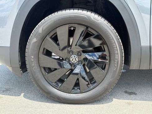Certified 2026 Volkswagen Atlas SE AWD/4WD image 32