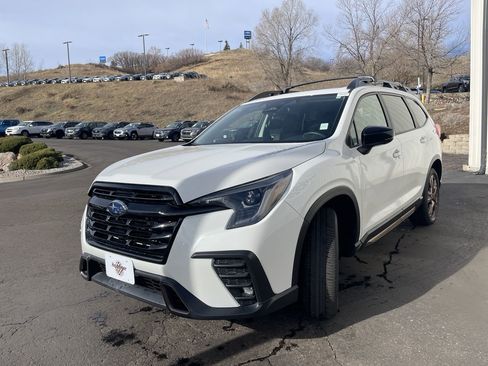 Certified 2025 Subaru Ascent Bronze Edition w/ Popular Package #2 image 3