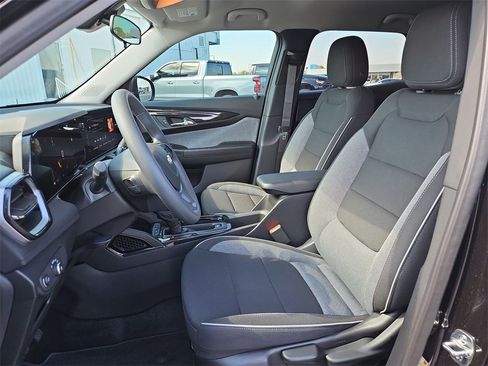Used 2026 Chevrolet TrailBlazer LS w/ LS Convenience Package image 25