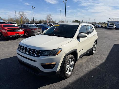 Used 2020 Jeep Compass Latitude w/ Cold Weather Group image 9