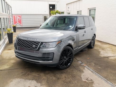 Used 2020 Land Rover Range Rover HSE image 3