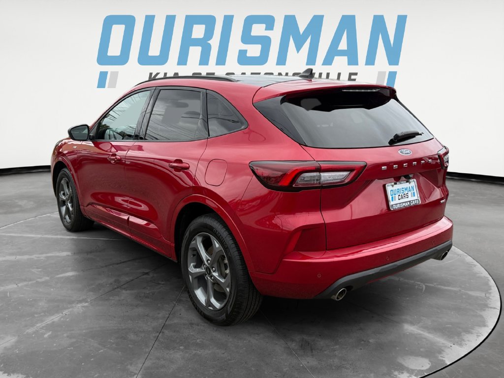 Used 2023 Ford Escape ST-Line w/ Tech Pack #1 AWD/4WD image 4