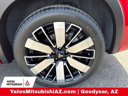 New 2026 Mitsubishi Outlander SEL FWD image 5