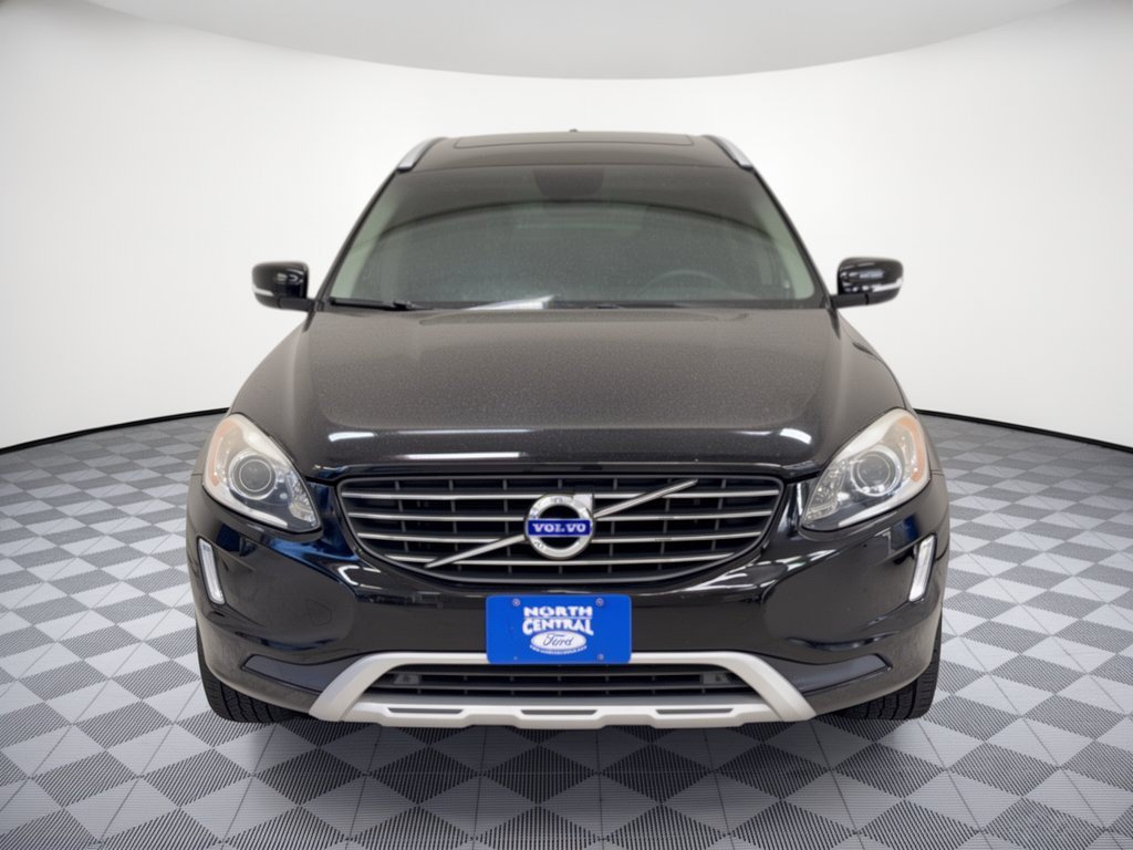 Used 2017 Volvo XC60 T6 Dynamic w/ Preferred Option Package AWD/4WD image 4