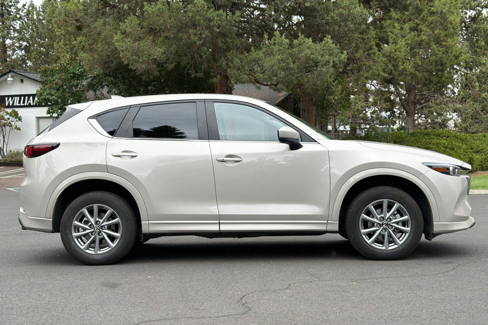 Used 2025 MAZDA CX-5 AWD 2.5 S w/ Preferred Package image 3