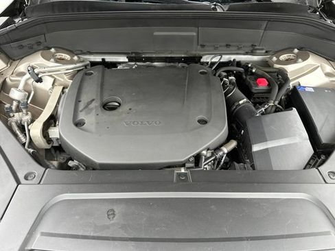 Certified 2023 Volvo XC90 B6 Plus AWD/4WD image 35