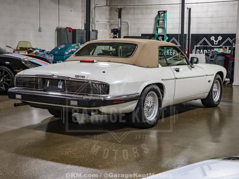 Used 1992 Jaguar XJS V12 Convertible image 6