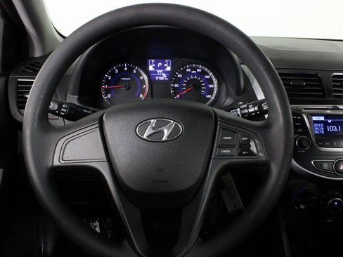 Used 2017 Hyundai Accent SE image 6