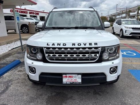 Used 2016 Land Rover LR4 HSE LUX AWD/4WD image 2