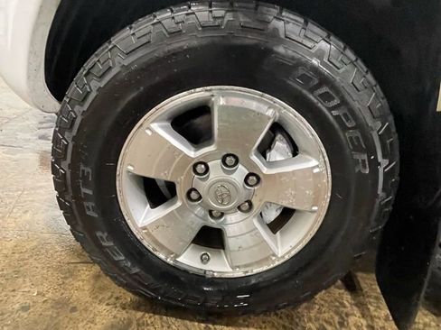 Used 2011 Toyota Tacoma 4x4 Double Cab w/ TRD Sport Pkg image 35