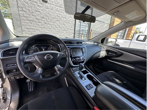 Used 2019 Nissan Murano S FWD image 14