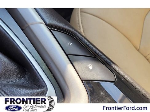 Used 2013 Ford Fusion Energi SE image 27