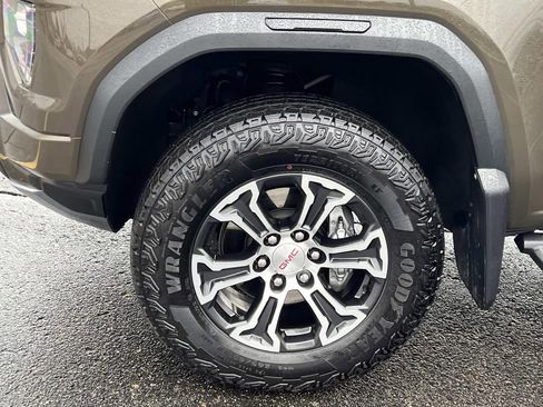 Used 2023 GMC Canyon AT4 w/ Canyon Safety Plus Package image 25
