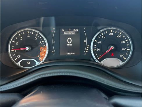 Used 2016 Jeep Renegade Sport w/ Power & Air Group AWD/4WD image 25