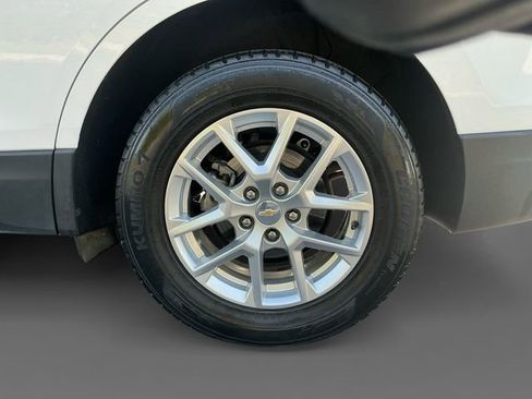 Used 2022 Chevrolet Equinox LT AWD/4WD image 15