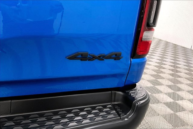 Used 2023 RAM 1500 Big Horn AWD/4WD image 9