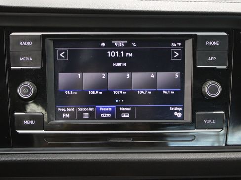 Used 2020 Volkswagen Jetta R-Line w/ R-Line Cold Weather Package FWD image 18