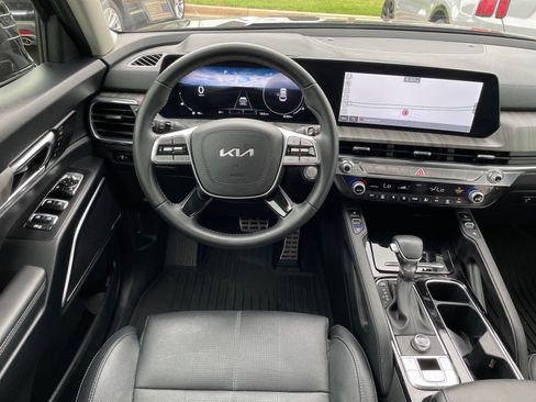 Used 2024 Kia Telluride SX FWD image 7