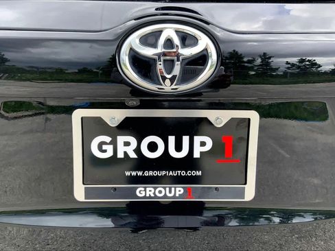 Used 2019 Toyota Highlander LE FWD image 10