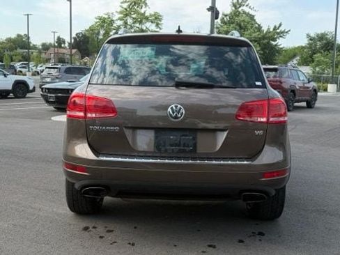 Used 2013 Volkswagen Touareg Sport AWD/4WD image 3