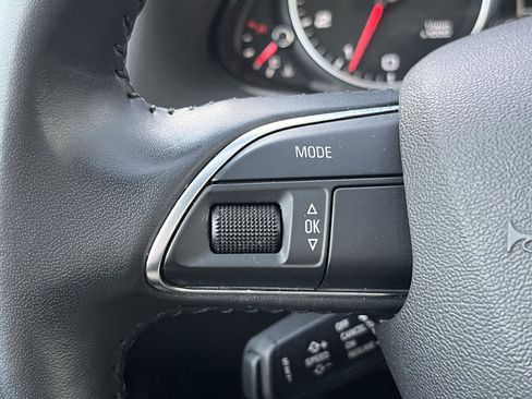 Used 2017 Audi Q5 2.0T Premium Plus w/ Technology Package image 32