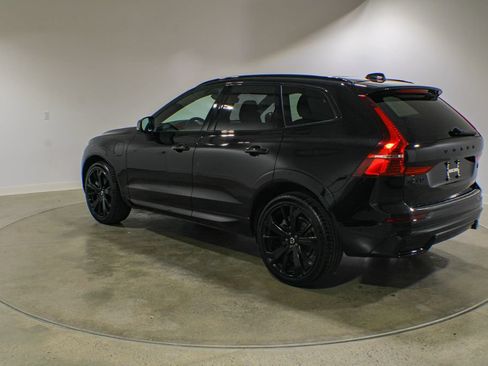 Used 2024 Volvo XC60 T8 Ultimate w/ Protection Package Premier AWD/4WD image 3