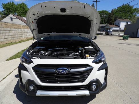Used 2025 Subaru Outback Limited AWD/4WD image 47