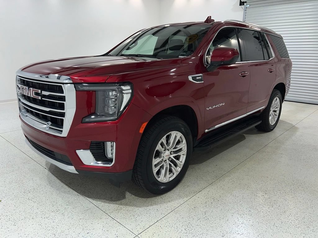 Used 2024 GMC Yukon SLT RWD image 1