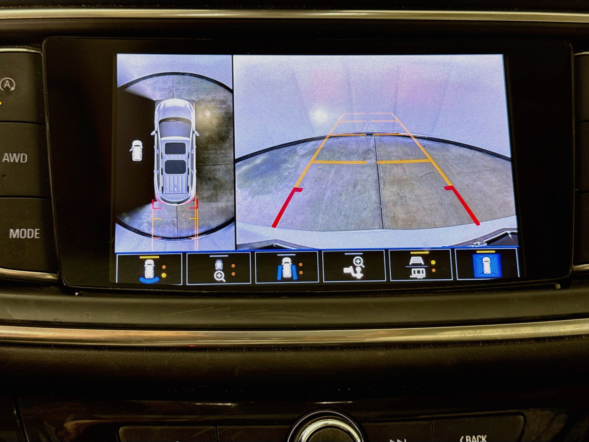 Used 2023 Buick Enclave Avenir w/ Trailering Package, 5000 lbs. AWD/4WD image 15