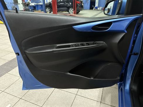 Used 2017 Chevrolet Spark LT image 28