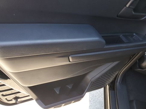 Certified 2026 Toyota Tacoma SR AWD/4WD image 15