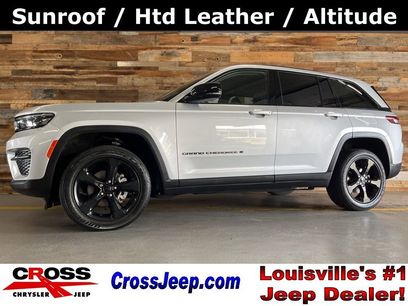 Used 2023 Jeep Grand Cherokee Altitude