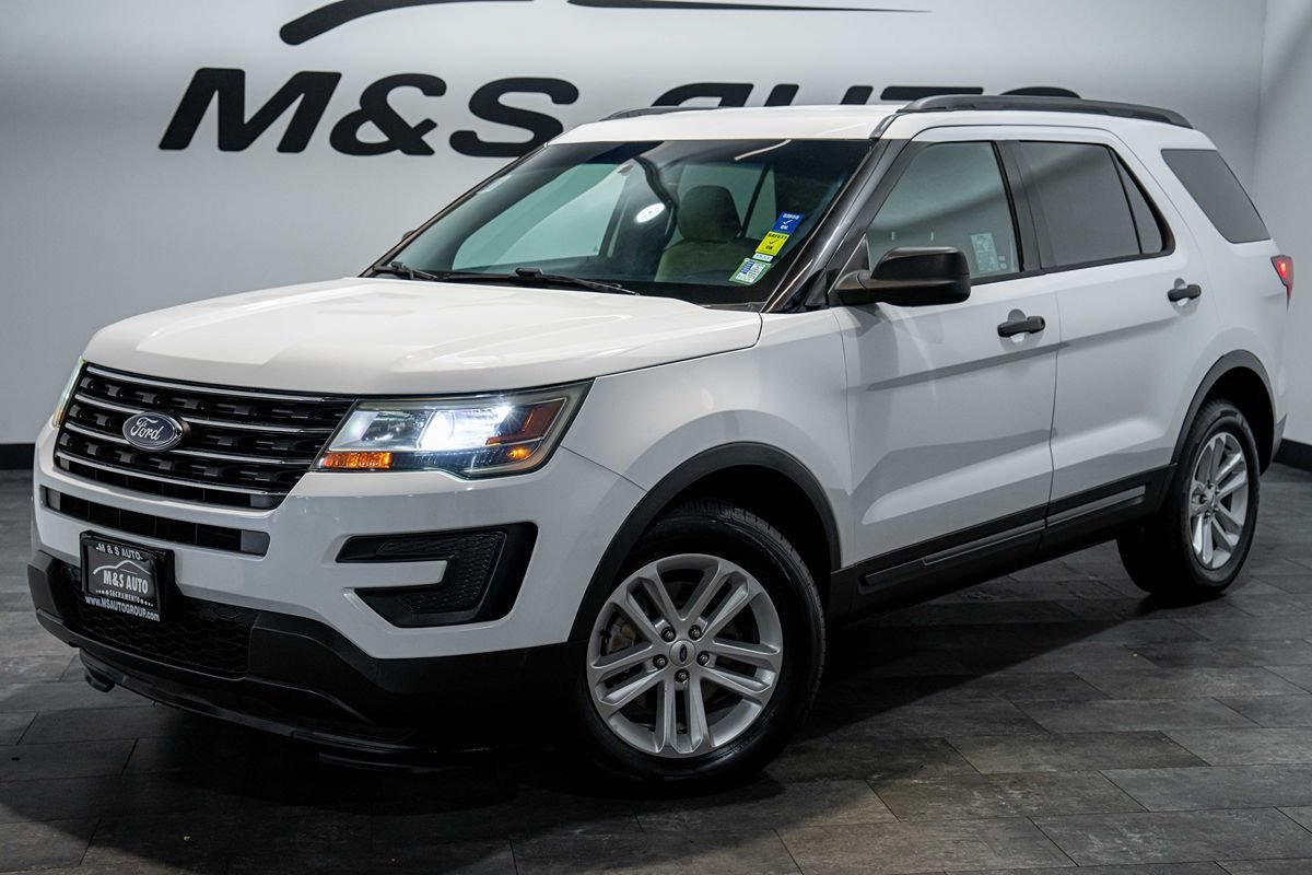 Used 2016 Ford Explorer 4WD image 2