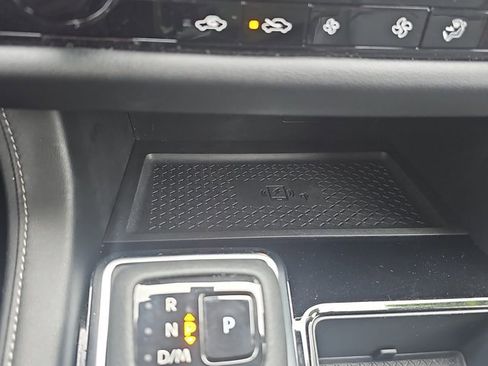 Certified 2023 Nissan Pathfinder SL w/ Lighting Package (N92) image 19