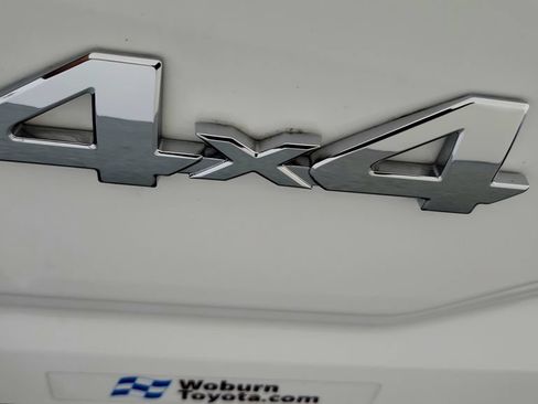 Used 2023 Toyota Tacoma SR5 AWD/4WD image 13