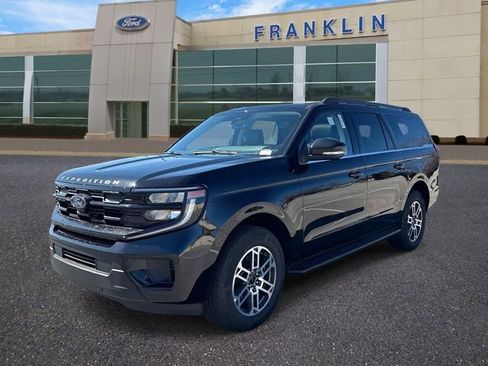 New 2026 Ford Expedition Max Active RWD image 3