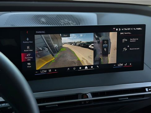 Used 2025 BMW iX M60 image 11