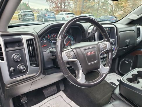 Used 2017 GMC Sierra 1500 SLT w/ SLT Premium Package image 18