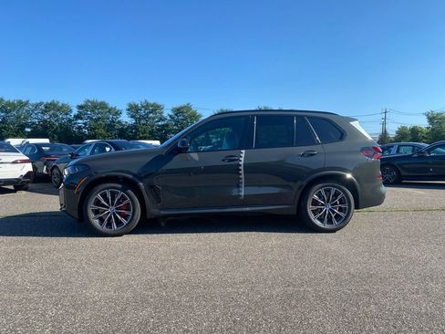 New 2026 BMW X5 xDrive50e w/ M Sport Package AWD/4WD image 4